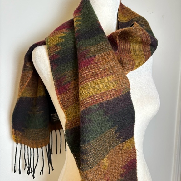 Accessories - MADE in ITALY Aztec Design Fall Winter Colors Fringe Rectangular Neck Scarf